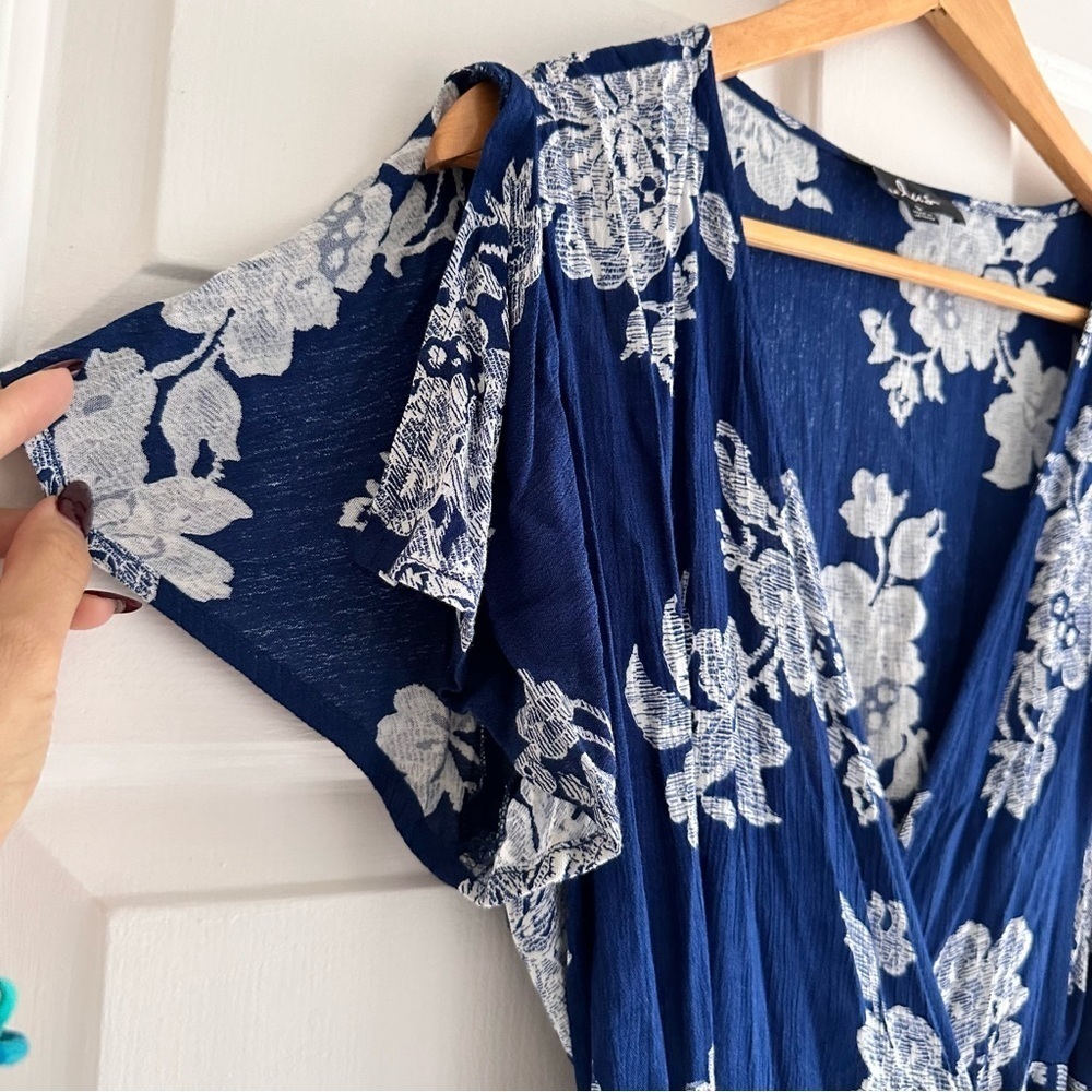 Lulus Heart of Marigold Navy Blue Floral Print Wrap‎ Maxi Dress Small - Picture 5 of 9